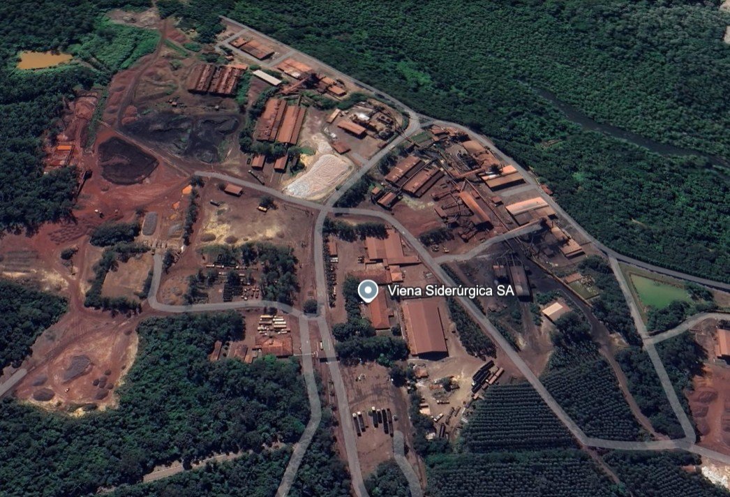 Vista aérea da planta da Viena Siderúrgica SA em Açailândia (MA).